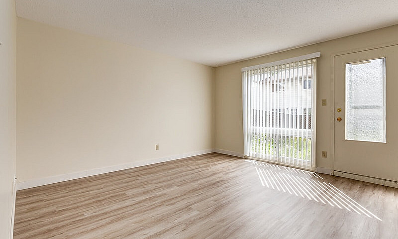 Townhomes With In Su...