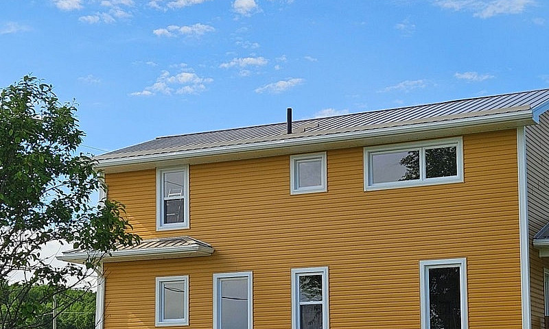$395,000 - 2 Storey ...