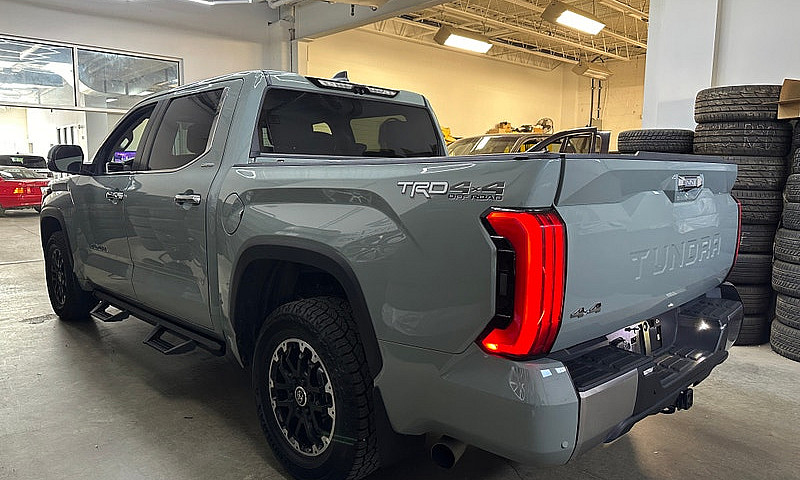 2024 Toyota Tundra L...