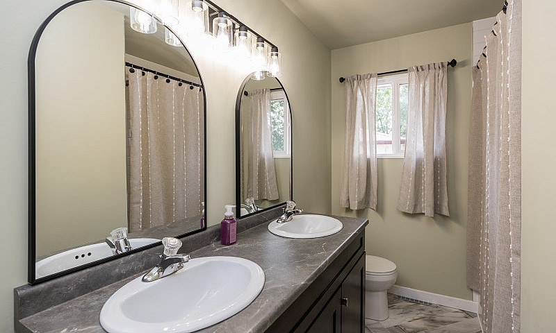 New Turn Key Bungalo...