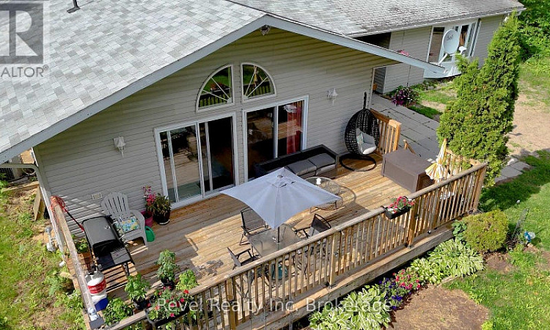 36 Tebby Boulevard S...