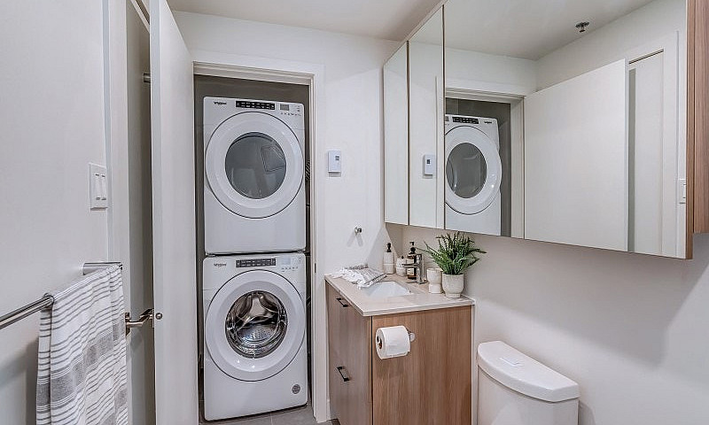 Condo 4 1/2 À Louer ...