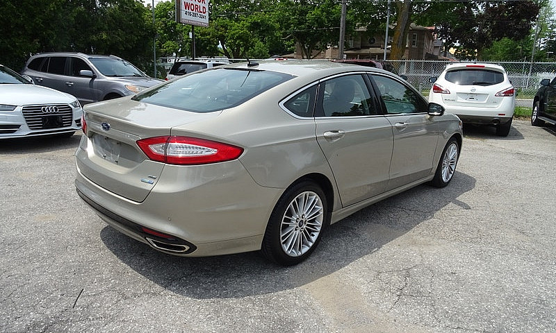 2016 Ford Fusion Se...