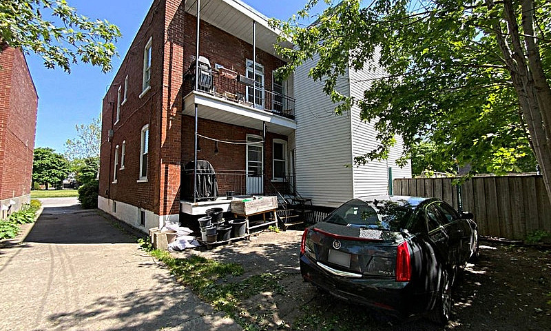 785 000$ - Duplex À ...