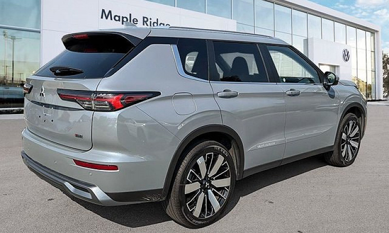 2025 Mitsubishi Outl...