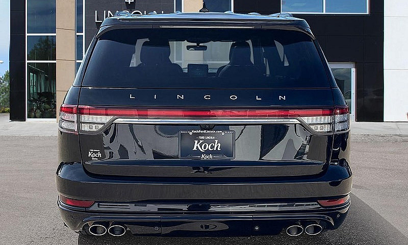2022 Lincoln Aviator...