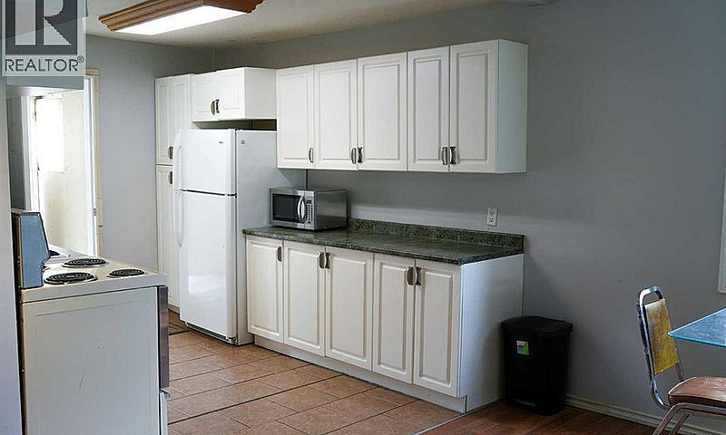 4931 49 Street Hardi...
