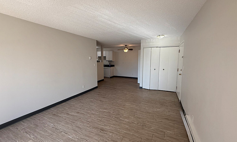 Classic 2 Bed 1 Bath...
