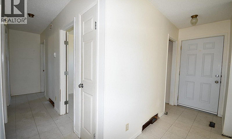 205 6Th Avenue N Big...