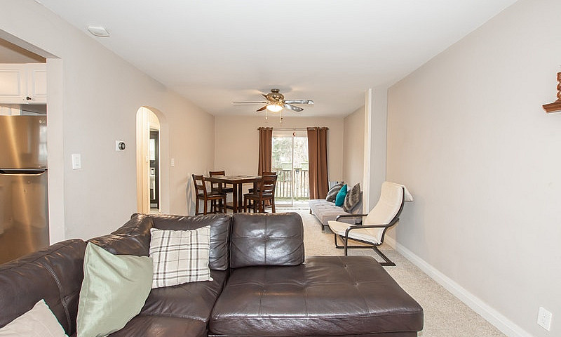 5721 Strathmore Cres...