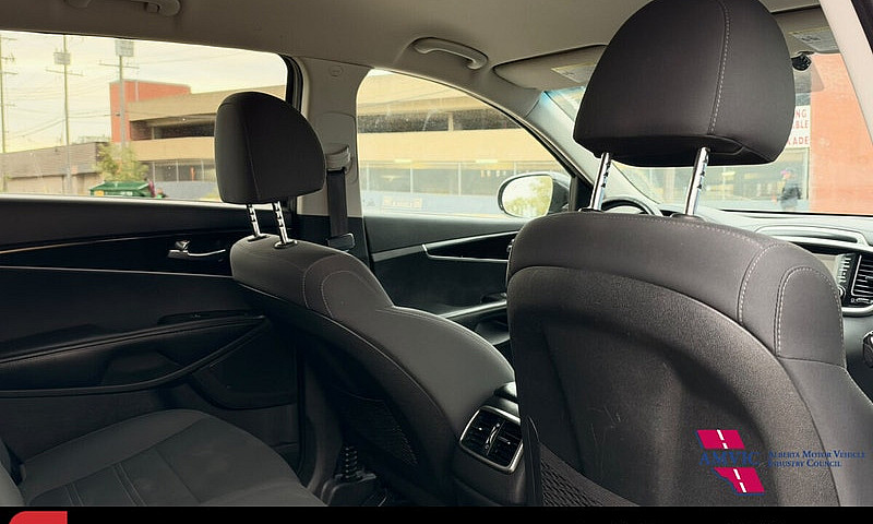 2020 Kia Sorento Lx...