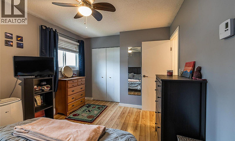1605 Summit Drive Un...