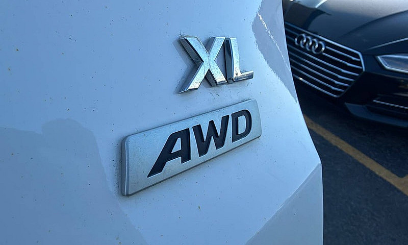 2018 Hyundai Santa F...