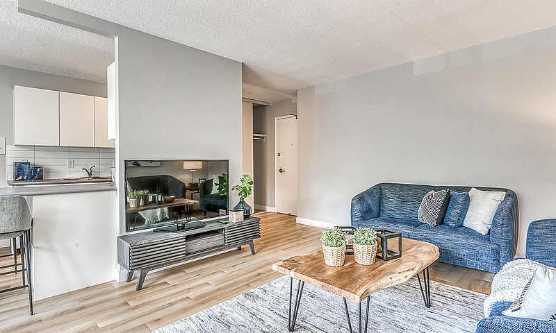 Garneau Place - 1 Be...