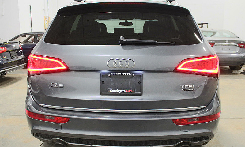 2015 Audi Q5 Quattro...