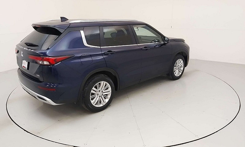 2024 Mitsubishi Outl...