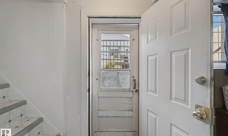 11946 70 St Nw Edmon...