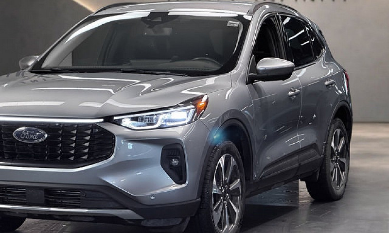 2024 Ford Escape Pla...