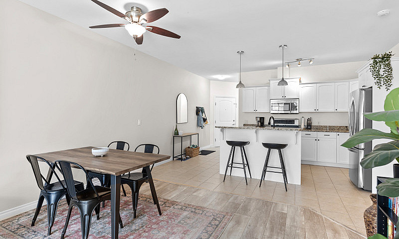 Spacious Condo With ...