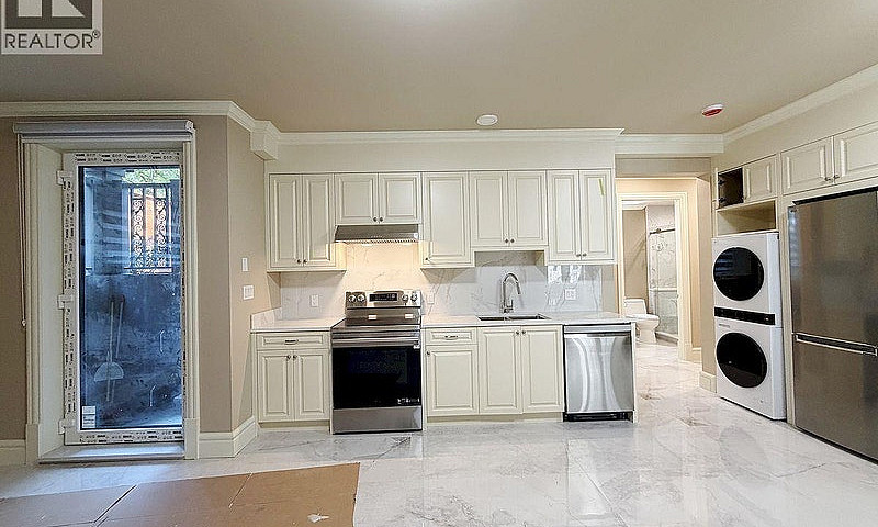 2 38Xx W 36Th Avenue...