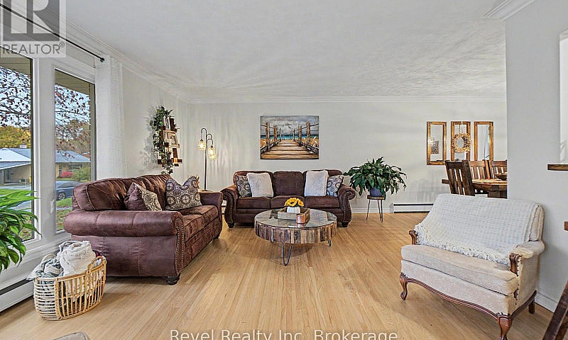 673 Laurentian Avenu...