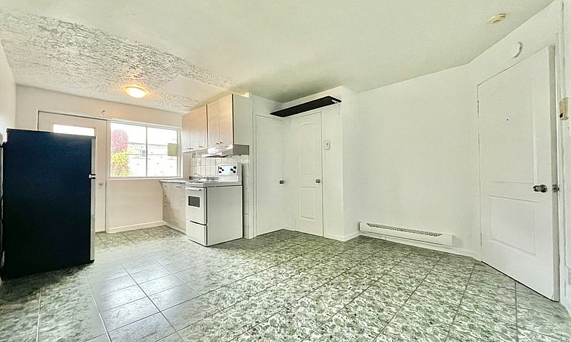 Studio Longueuil - T...