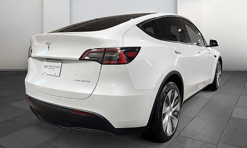 2023 Tesla Model Y L...
