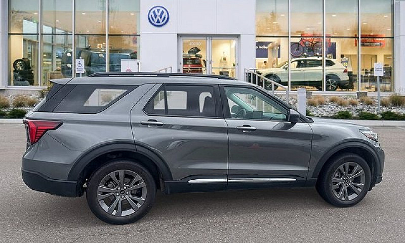 2025 Ford Explorer A...