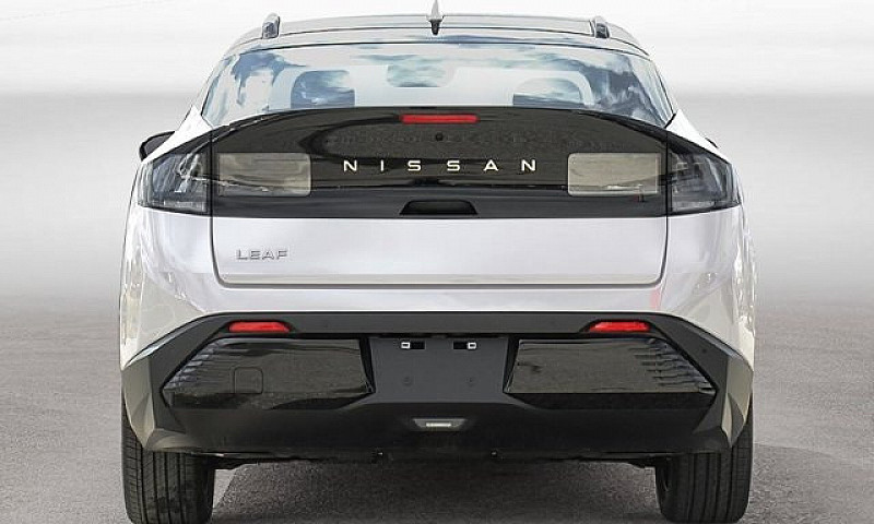 2026 Nissan Leaf Pla...