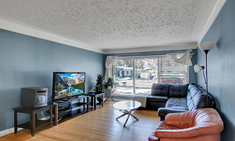 98 Millar Crescent...