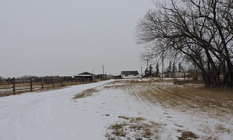 Acreage Just North O...