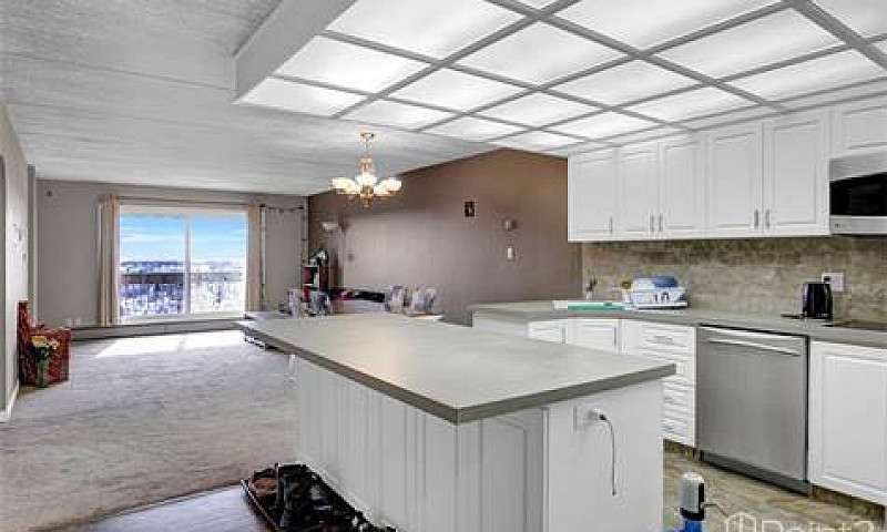 3520 Hillsdale Stree...