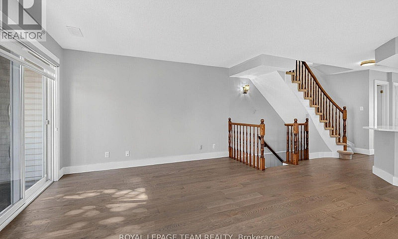 4482 Harper Avenue O...