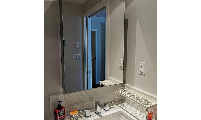 232 1777 W 7Th Avenu...