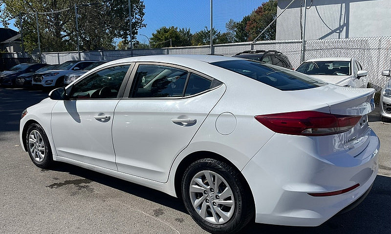 2017 Hyundai Elantra...