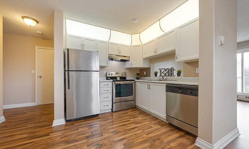 Corner Unit Condo In...