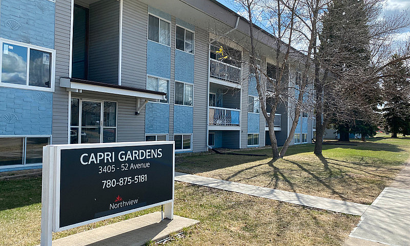Capri Gardens - 2 Be...