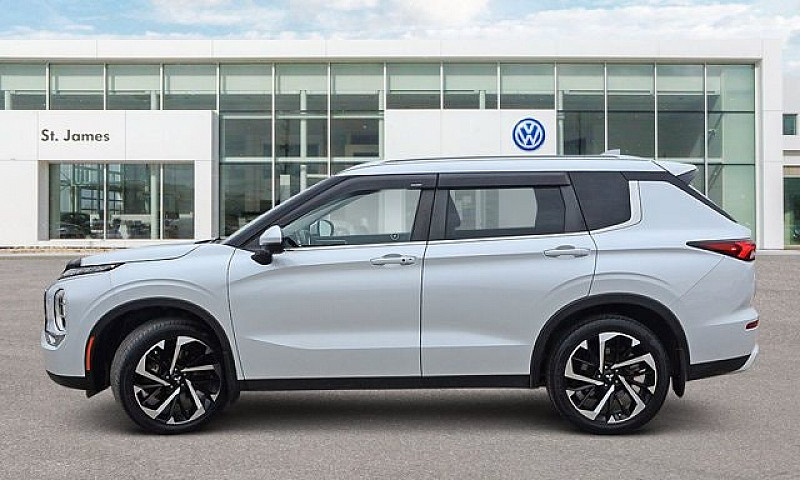 2022 Mitsubishi Outl...