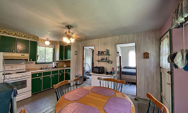 $70,000 - Cottage Fo...
