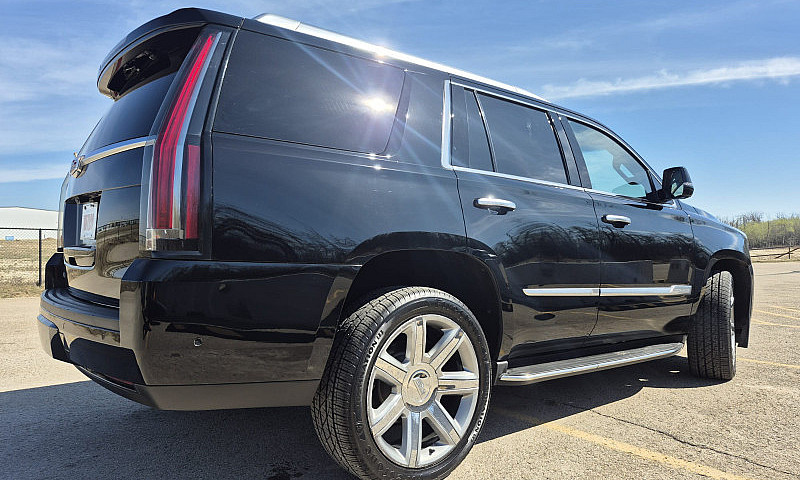 2018 Cadillac Escala...