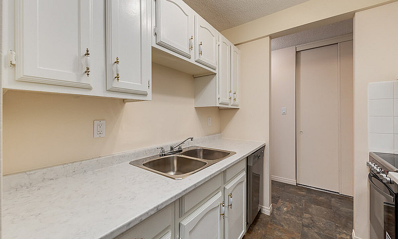 Apartments For Rent ...