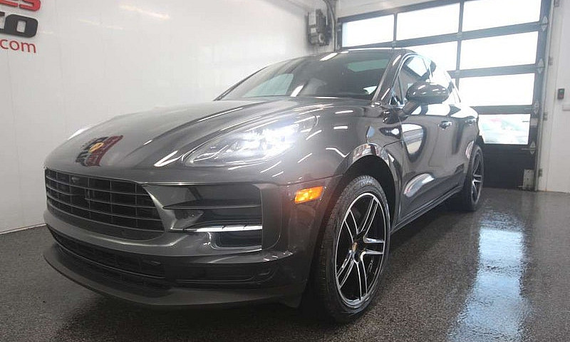 2021 Porsche Macan T...