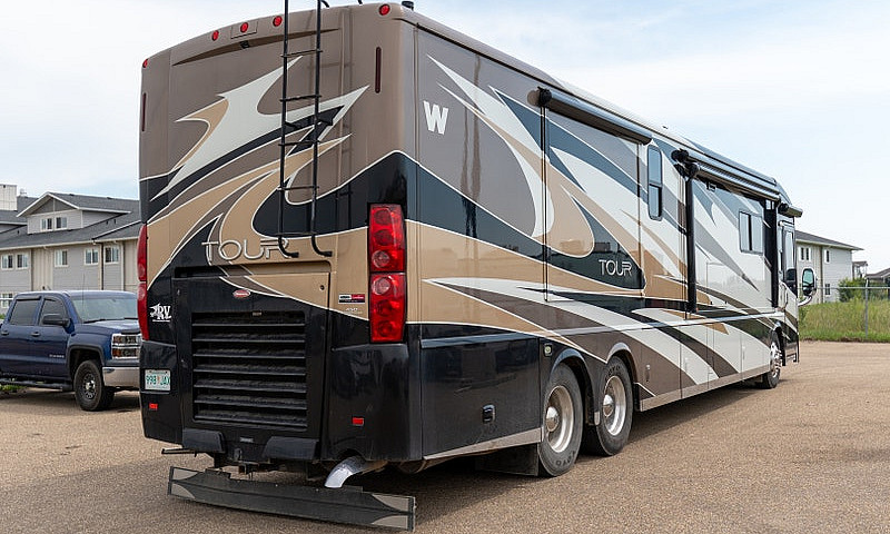 2013 Winnebago Motor...