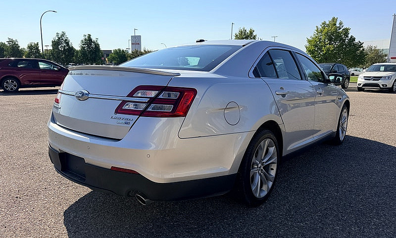 2016 Ford Taurus Lim...