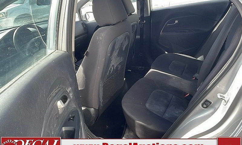 2014 Kia Rio...