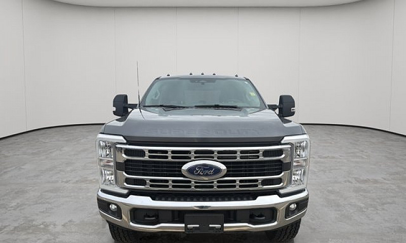 2025 Ford Super Duty...