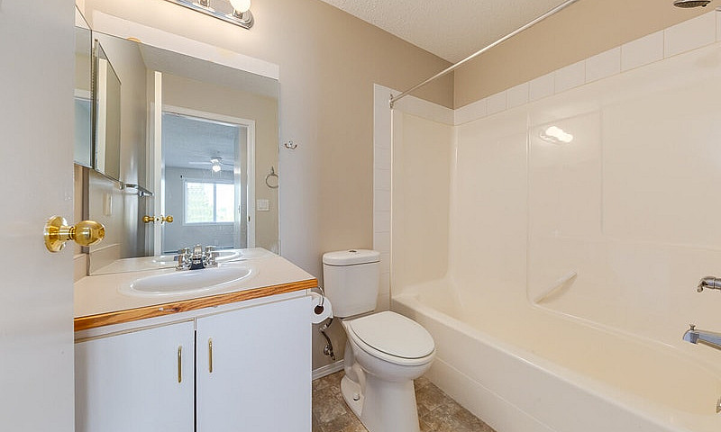 Modern Apartments Wi...