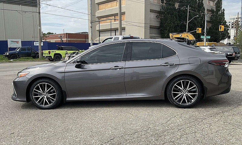 2021 Toyota Camry Xl...