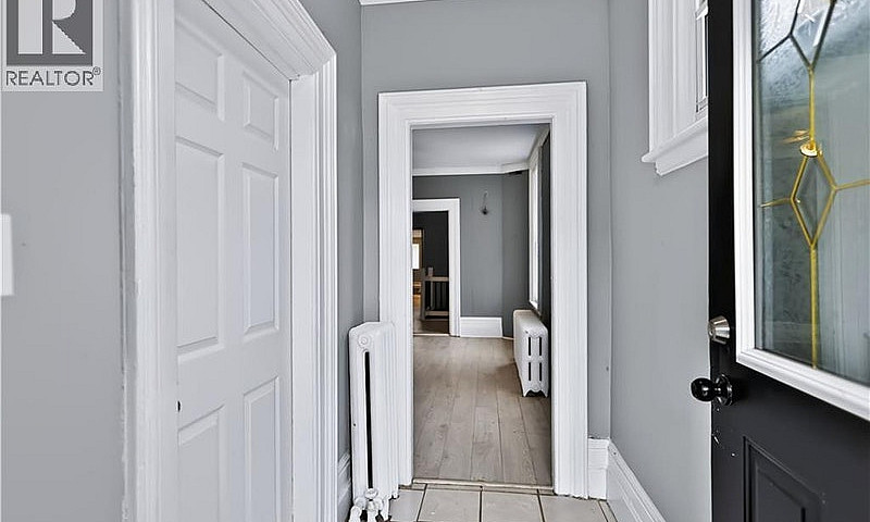 276 Dalhousie Street...