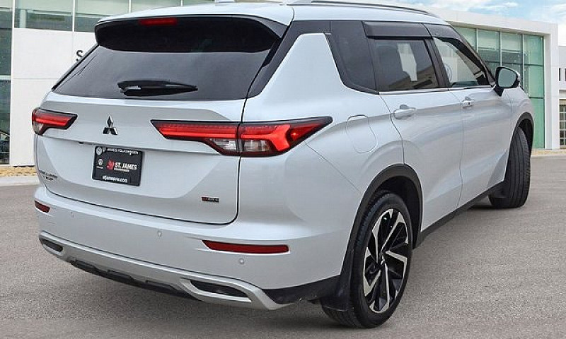 2022 Mitsubishi Outl...